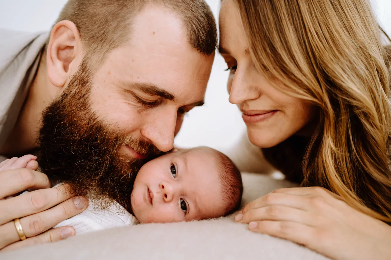 Newborn Momente - Babyfotos nach der Geburt