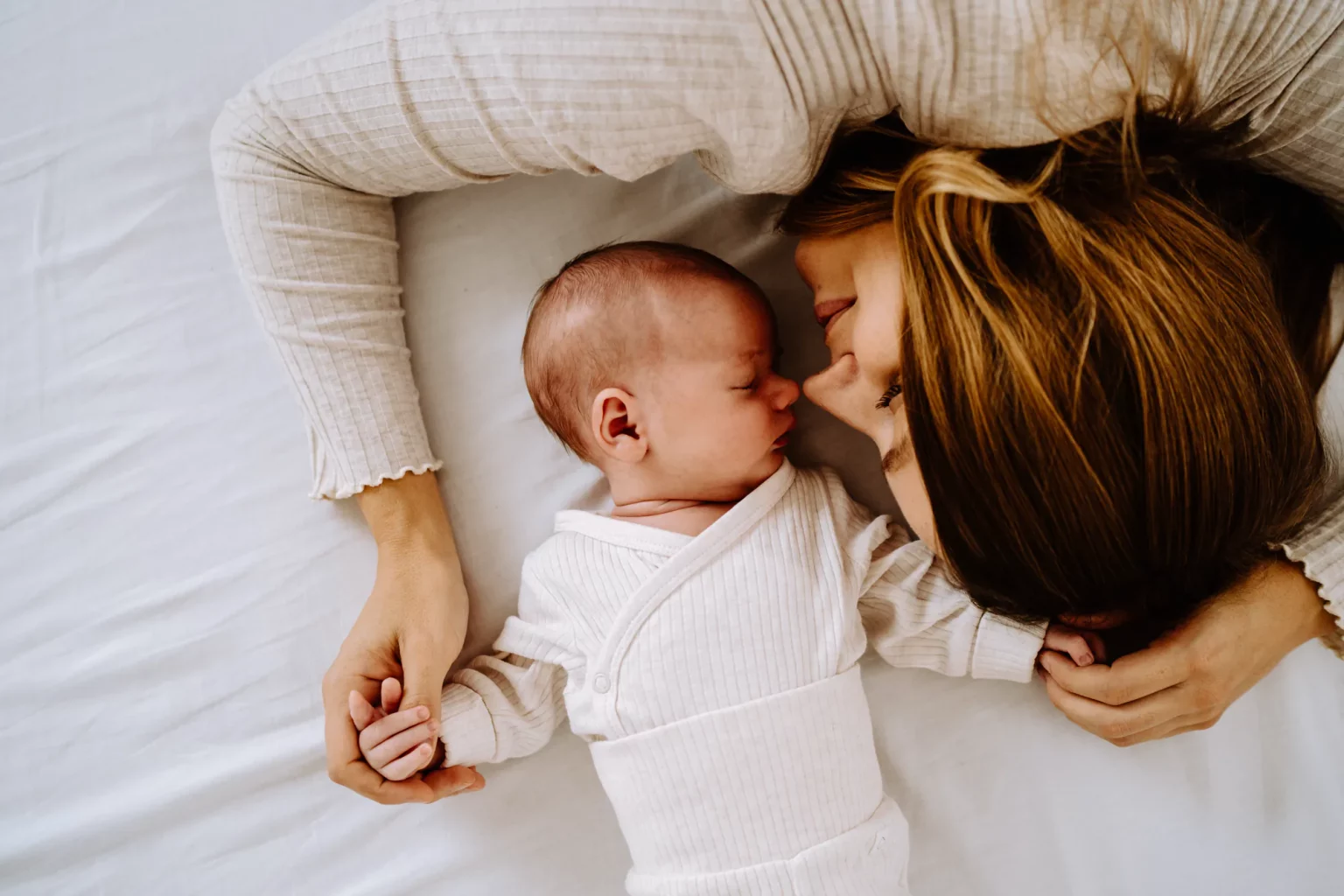 Mama mit Baby - Babyfotograf in Weilheim