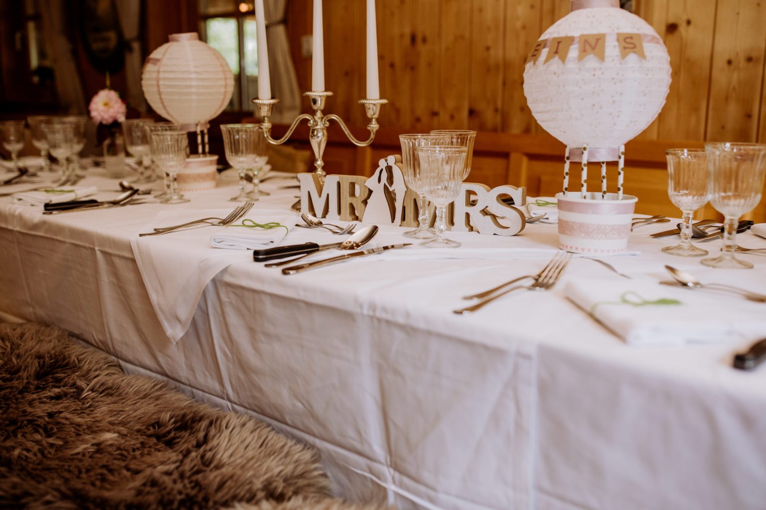Tischdeko für das Hochzeitsessen