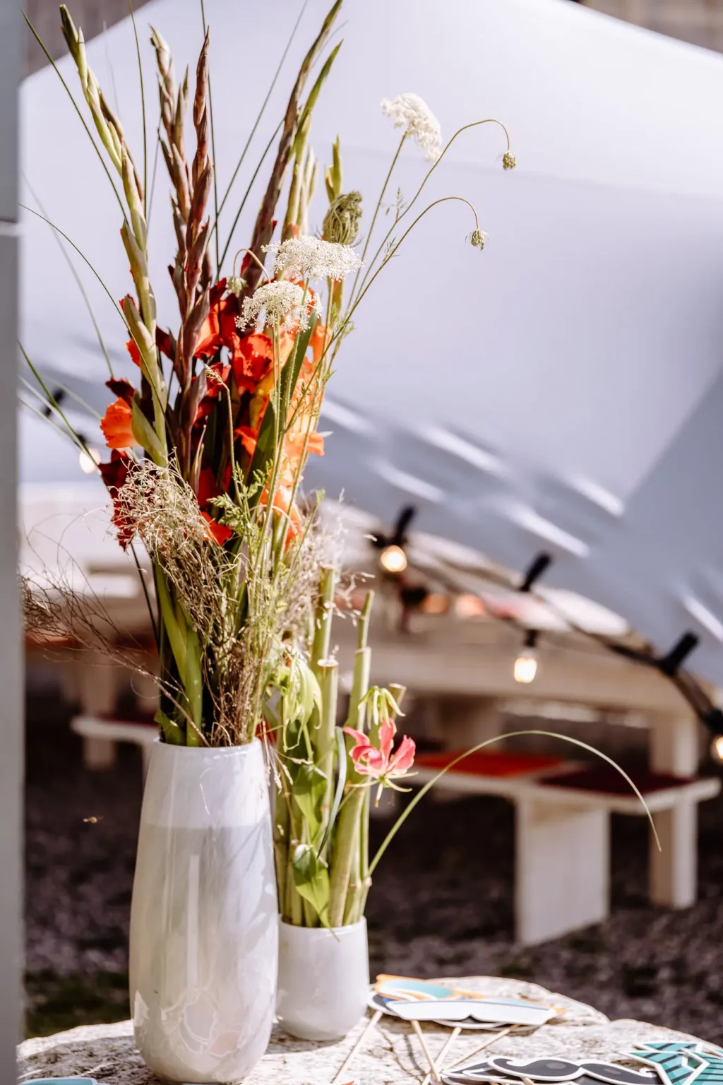 Blumendekoration bei einem Event bei Penzberg