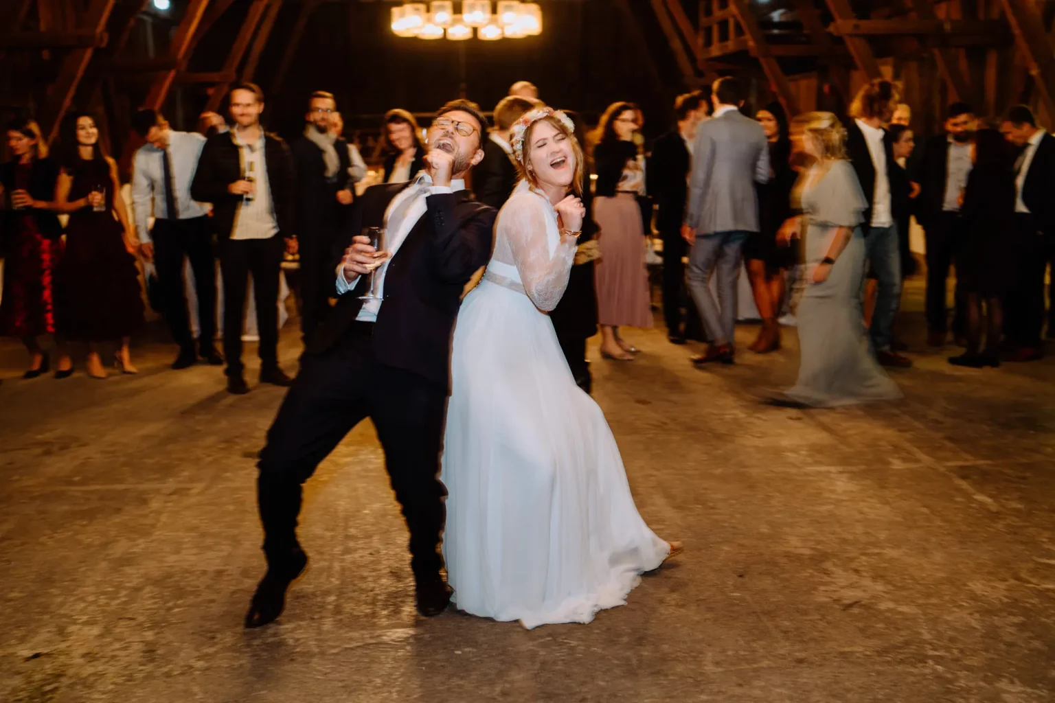 Letzter Tanz bei einer Hochzeit im Englischen Garten