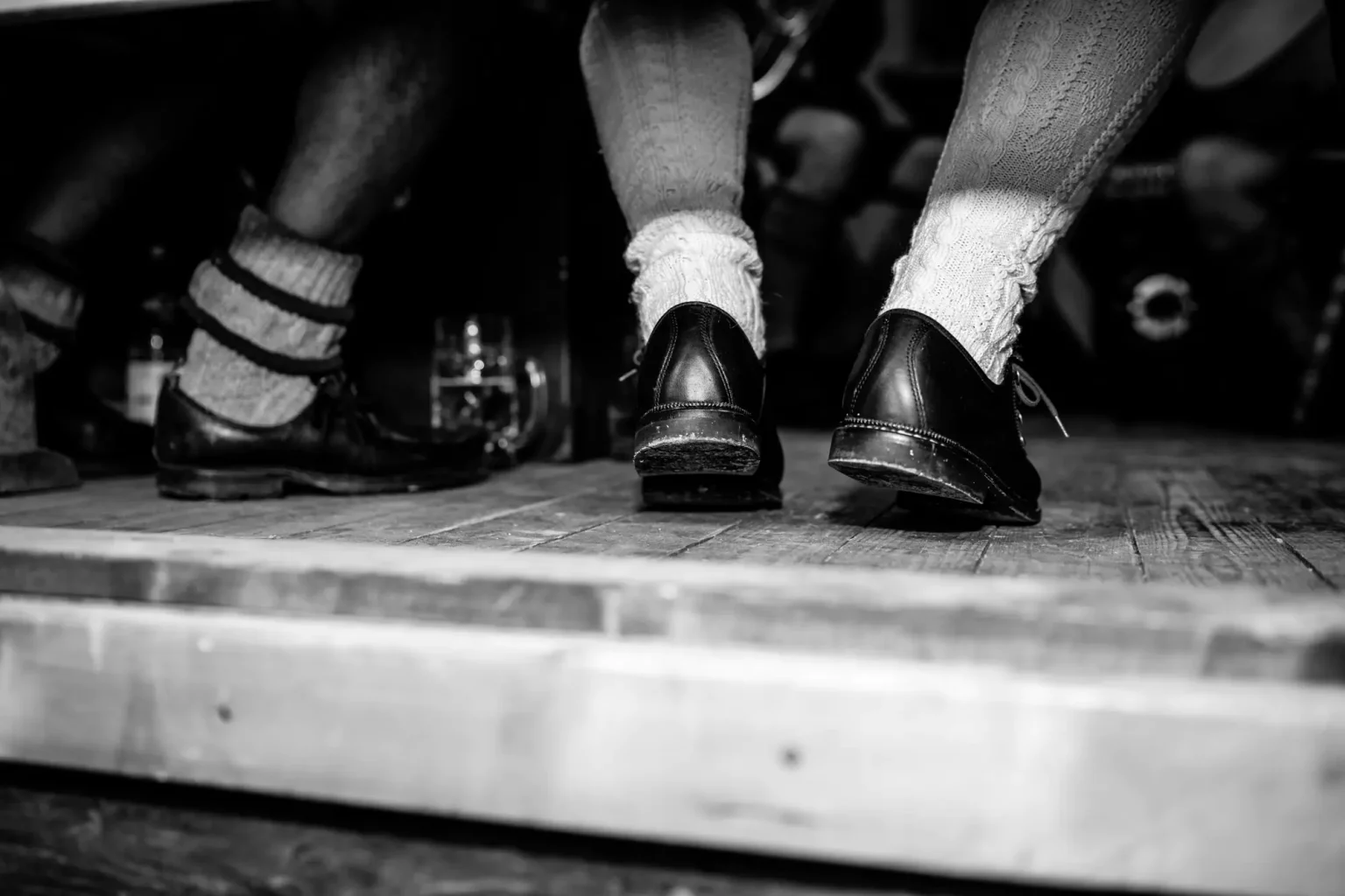 Detailfotos in schwarz weiß bei einer ganz besonderen Freien Trauung